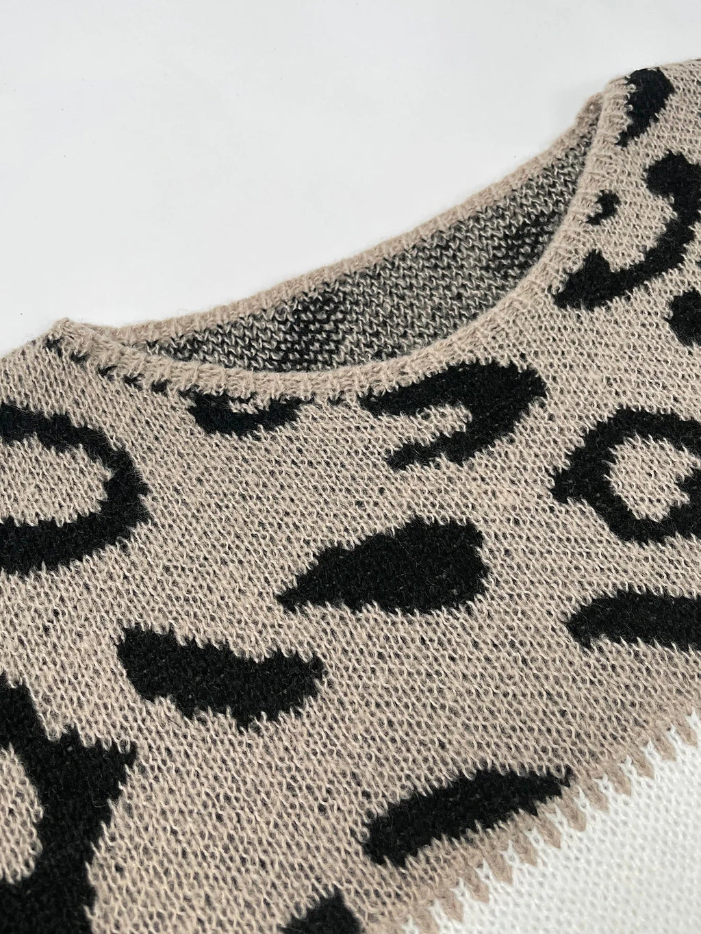 Savannah - Suéter de punto con estampado de leopardo refinado